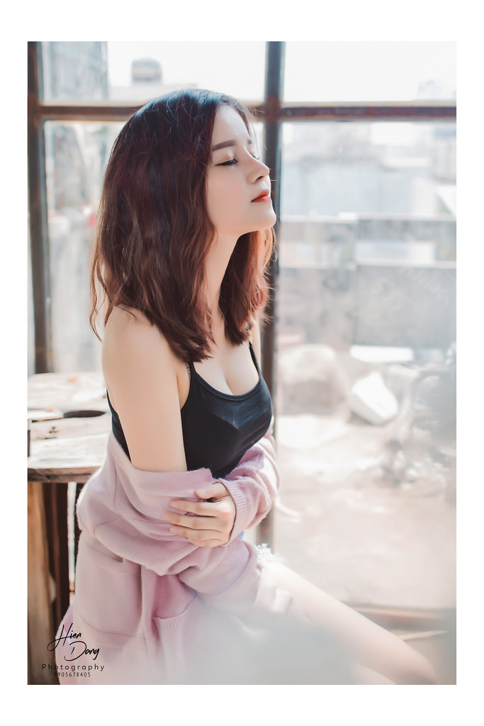 商务旅行戴绿帽子的女老板电影